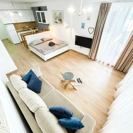 By As Apartment