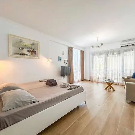 By As Apartment